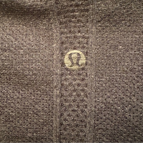 LULULEMON Women Gray Swiftly Tech Short Sleeve Shirt Size 6 - Picture 6 of 8